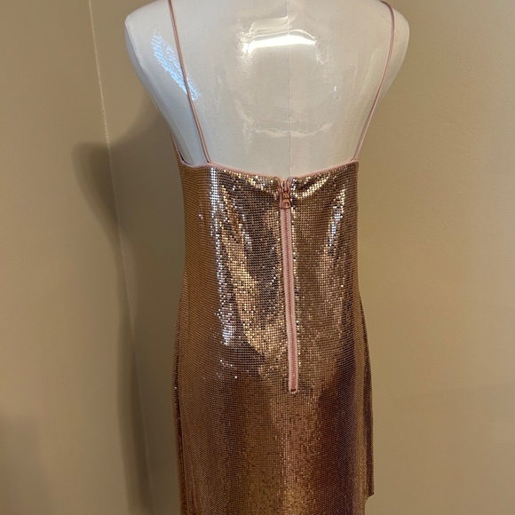 Alice + Olivia Rose Gold Cowl Neck Chainmail Mini Dress - Picture 5 of 6